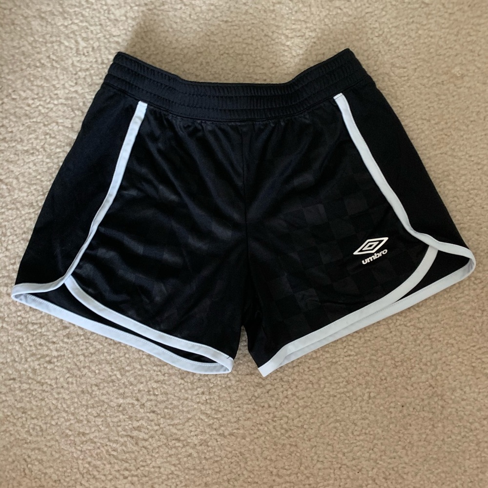 🦋 Girls’ umbro shorts
